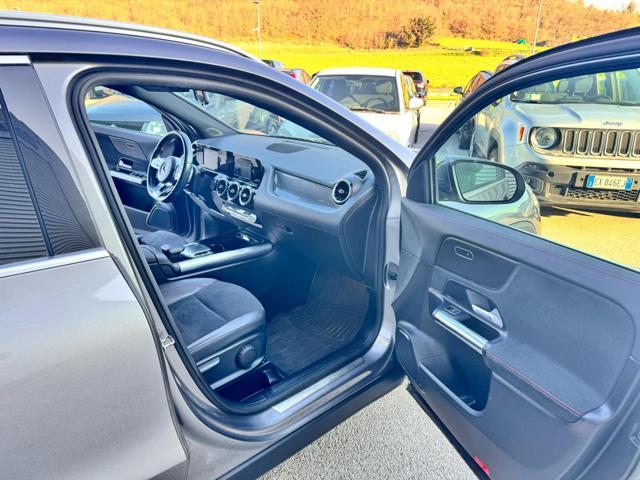 MERCEDES-BENZ GLA 180 d Automatic Premium Plus pacchetto AMG full LED