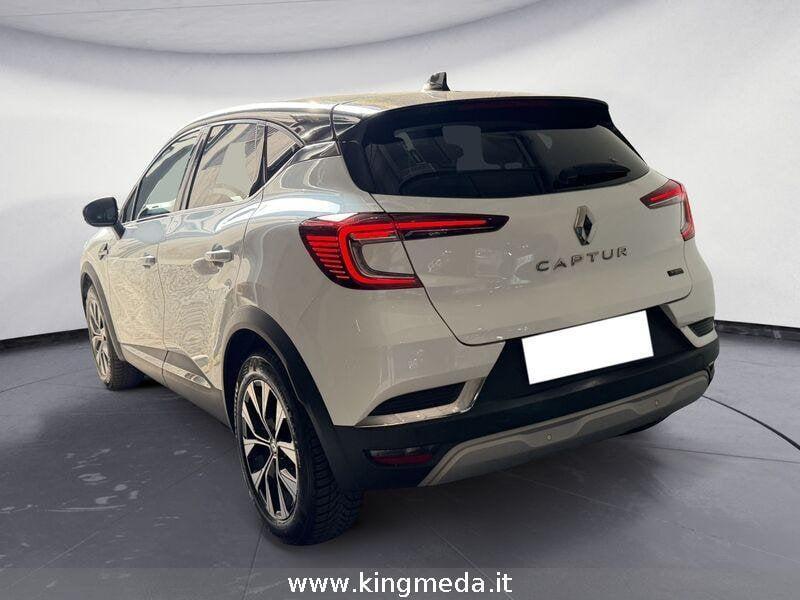 Renault Captur E-Tech hybrid 1.6 E-TECH HEV 145 TECHNO AUTO
