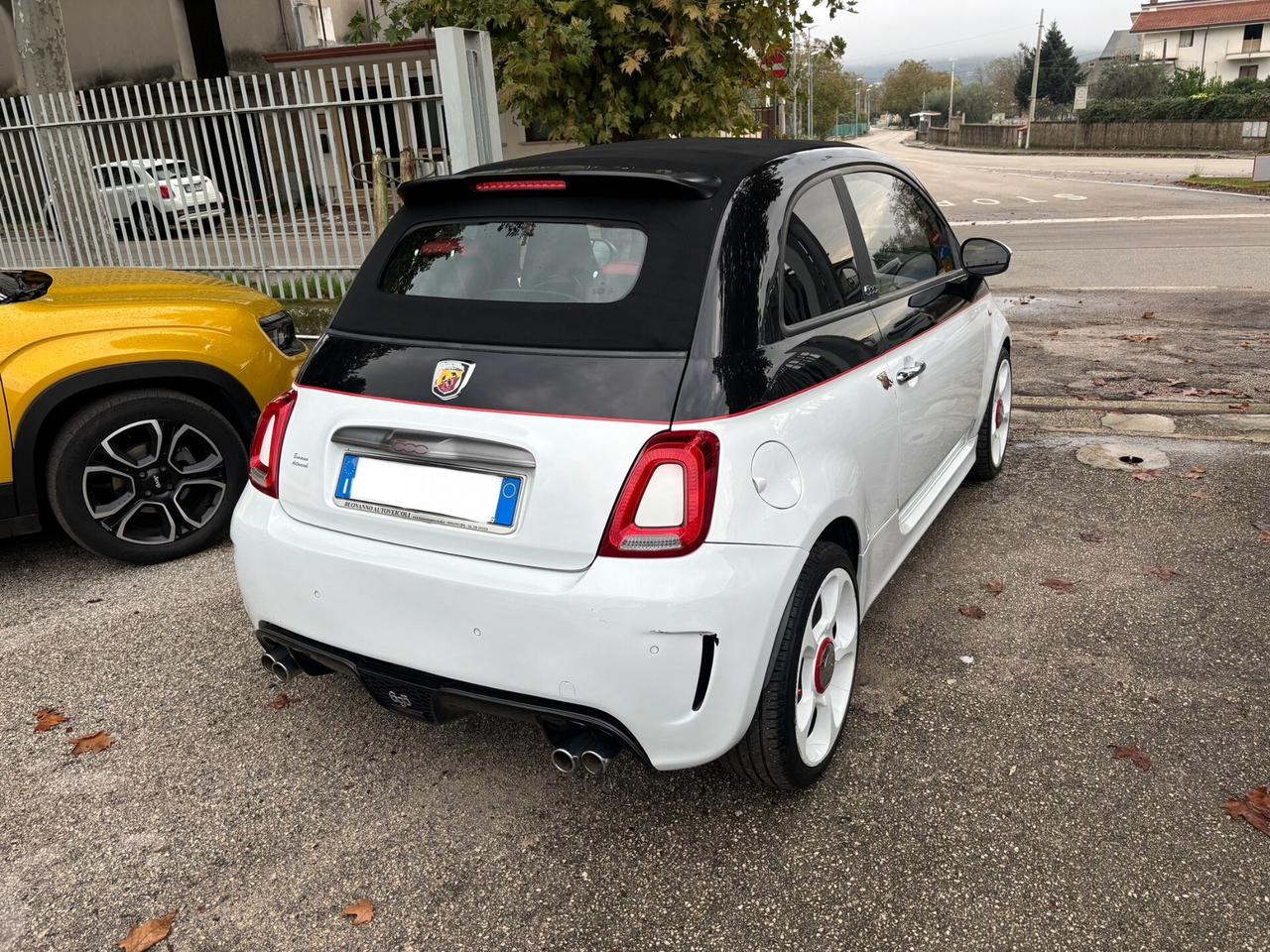 Abarth 500 C 1.4 Turbo T-Jet MTA Bicolore