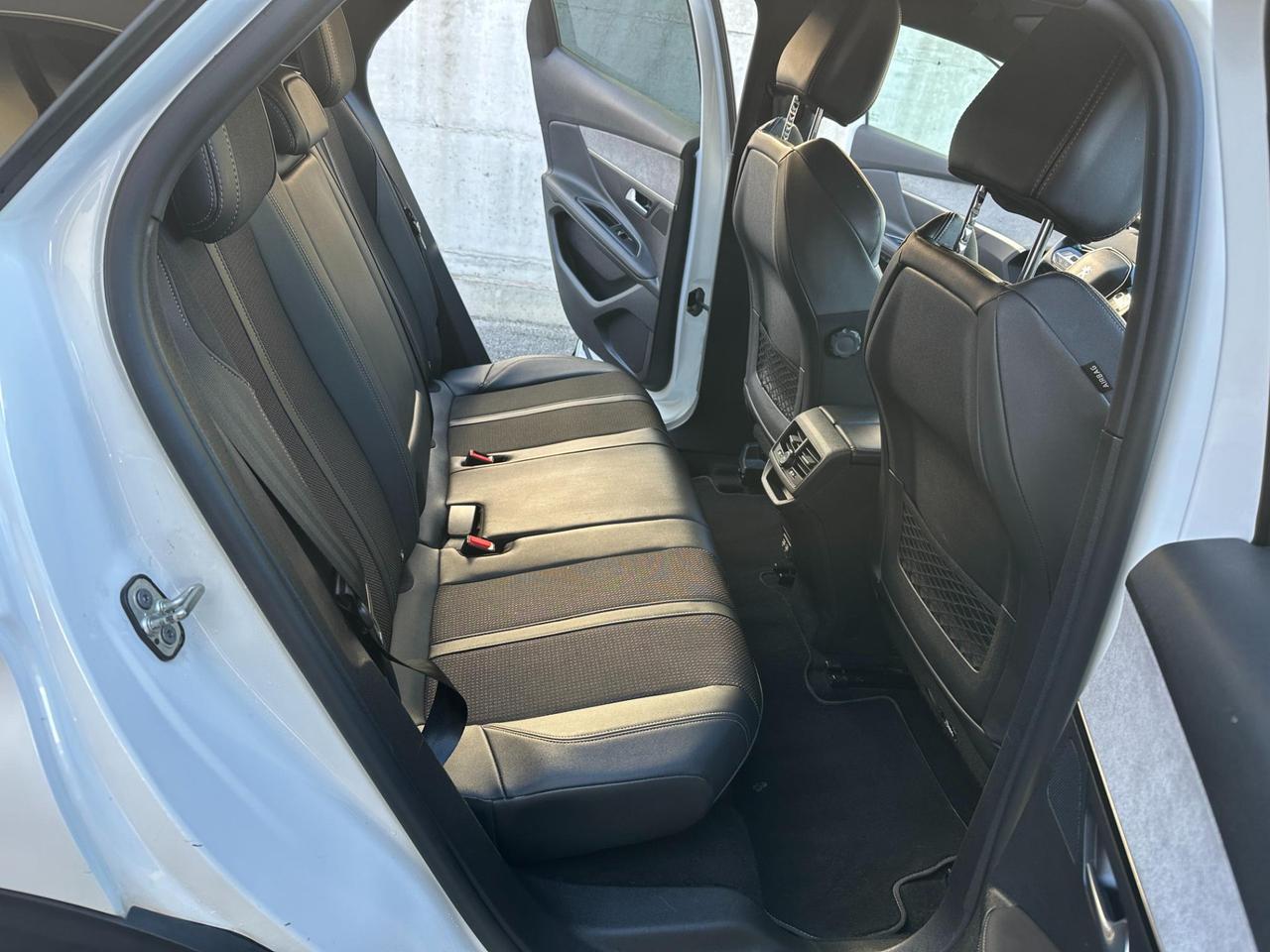 Peugeot 3008 3008 1.5 bluehdi GT s&s 130cv eat8