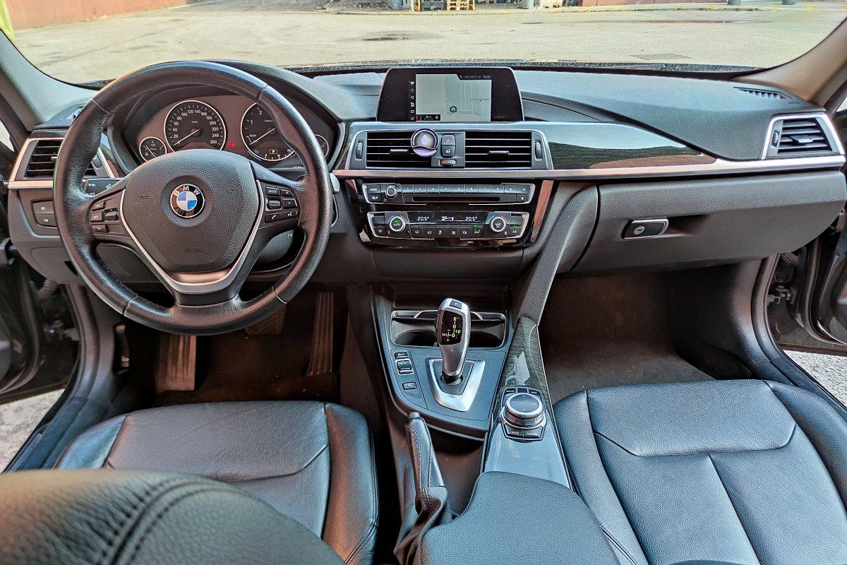 BMW 316d Touring Luxury
