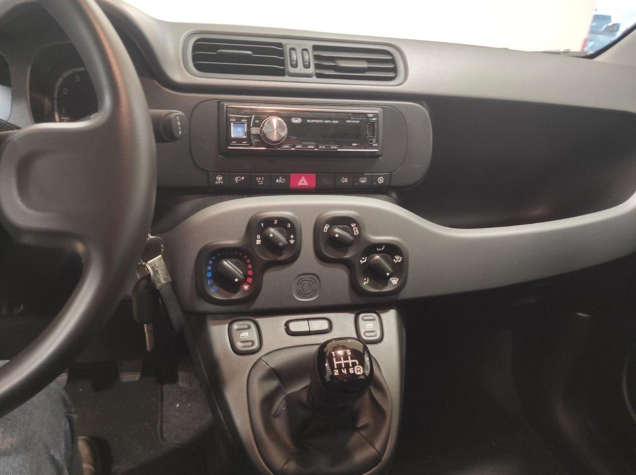 Fiat Panda 1.0 Hybrid X NEOPATENTATI 31600 KM