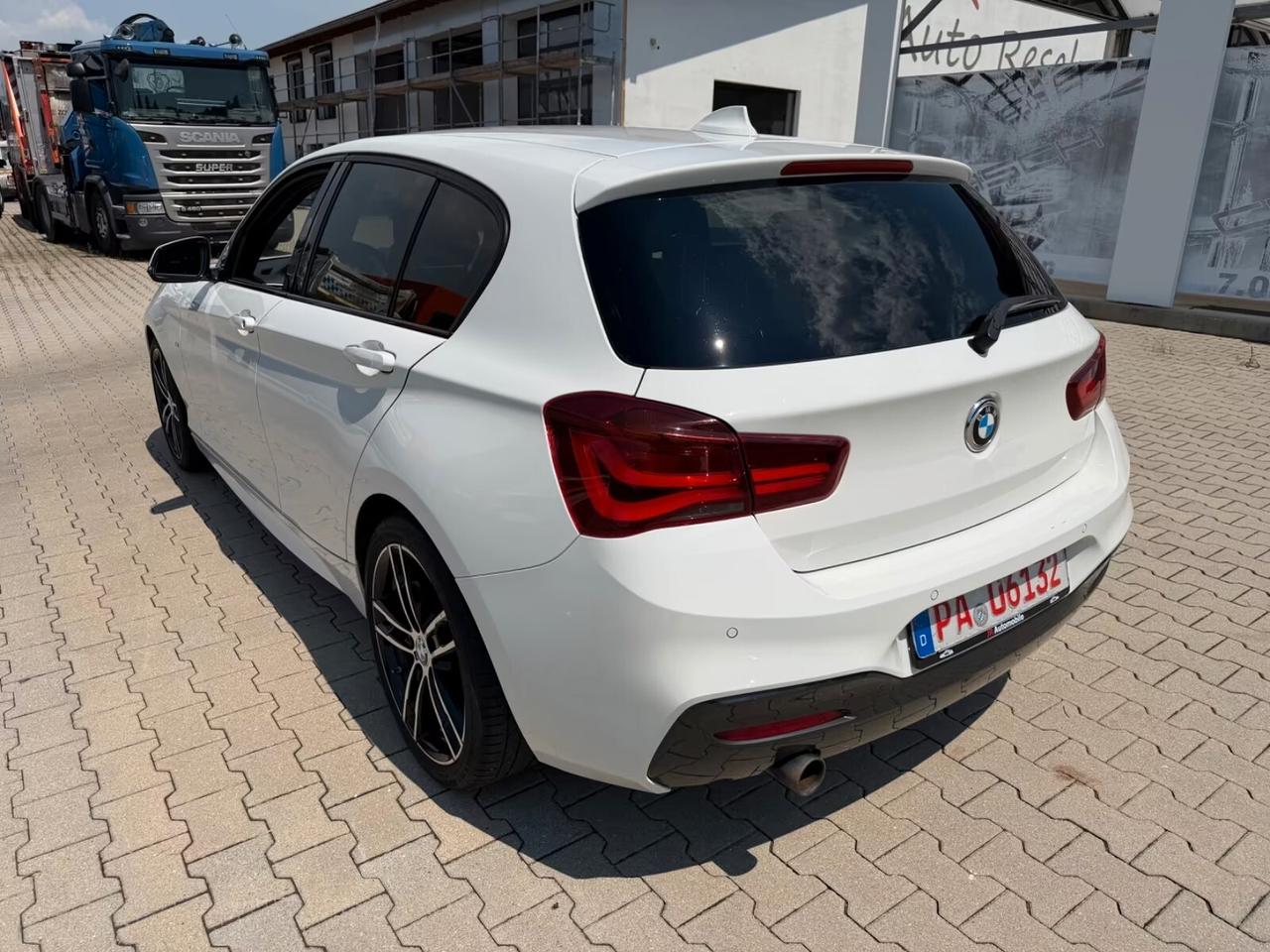 Bmw 118 i 5 porte. Edizione M Sport Shadow