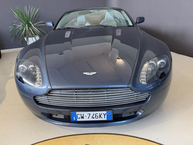 ASTON MARTIN Vantage VANTAGE ROADSTER V8