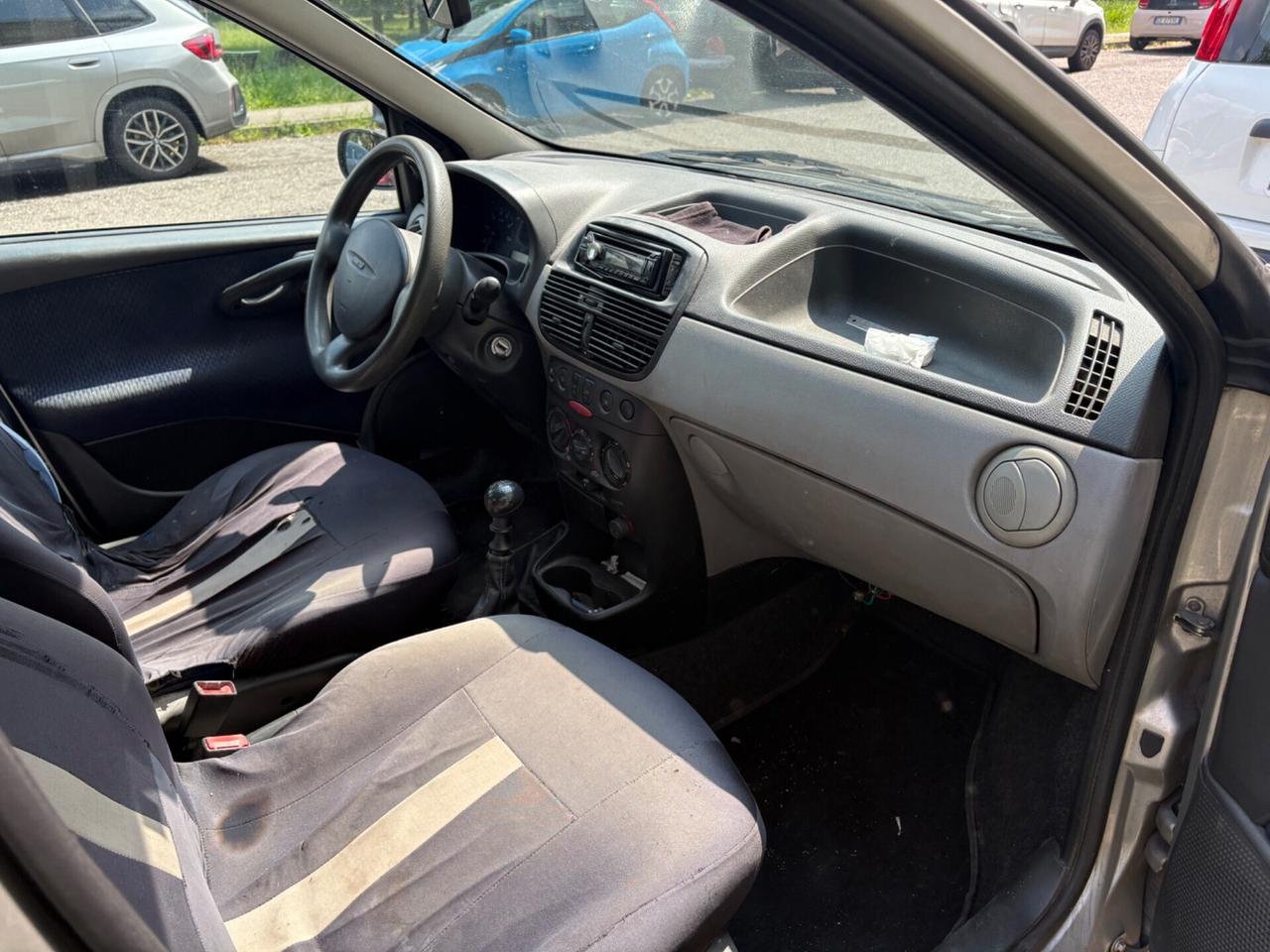 Fiat Punto 1.2i cat 5 porte EL