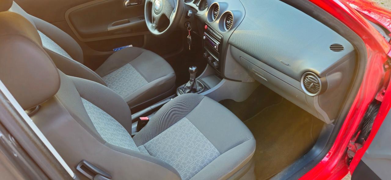 Seat Ibiza 1.2 12V 70CV Benzina NEOPATENTATI