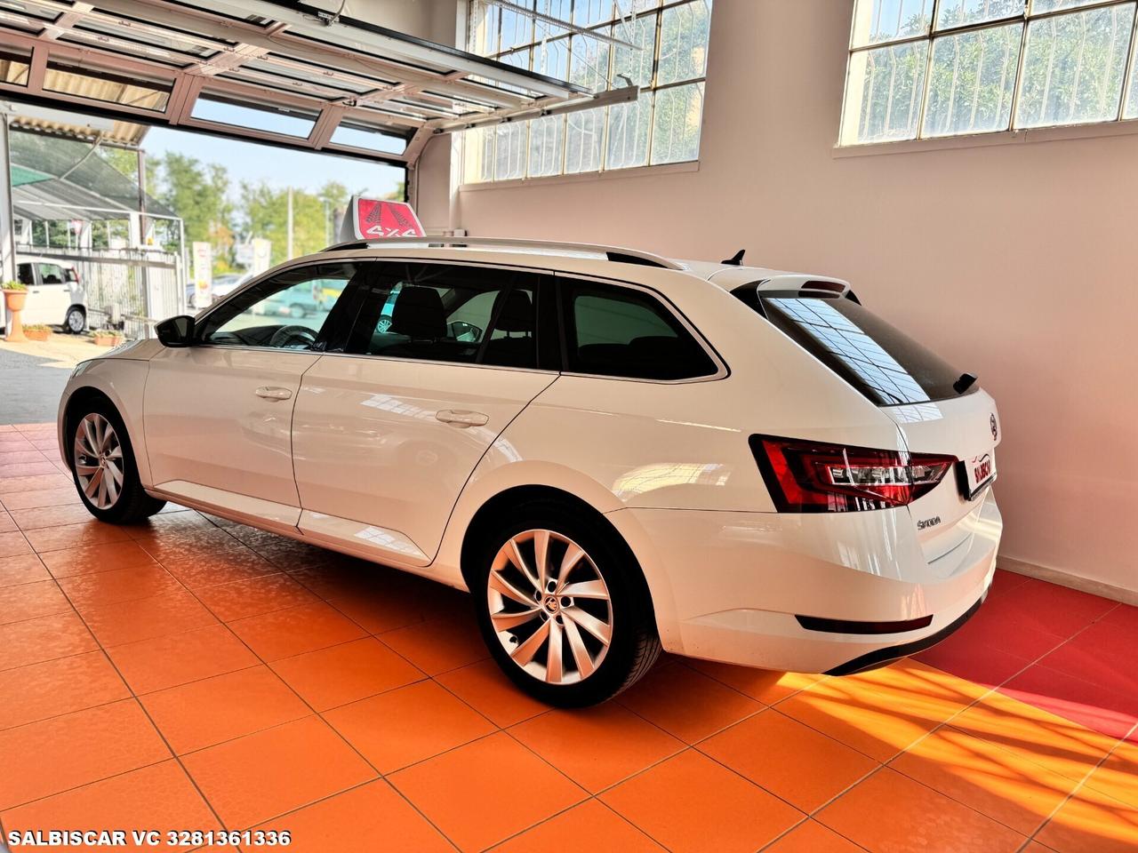 Skoda Superb 2.0 TDI 150 CV SCR 4x4 Wagon Executiv