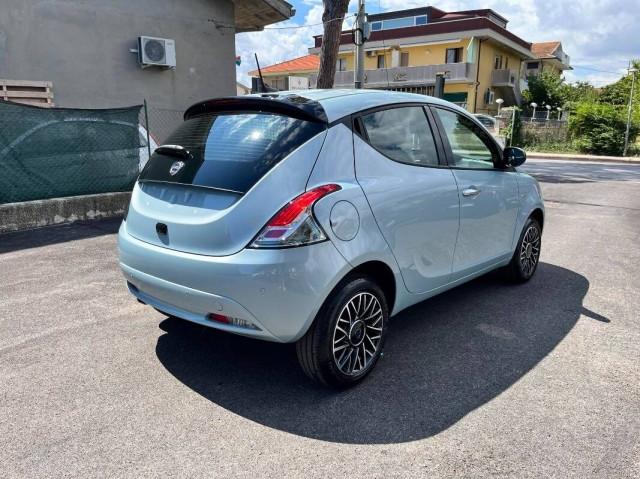 Lancia Ypsilon III 1.0 firefly hybrid Platino s&s 70cv