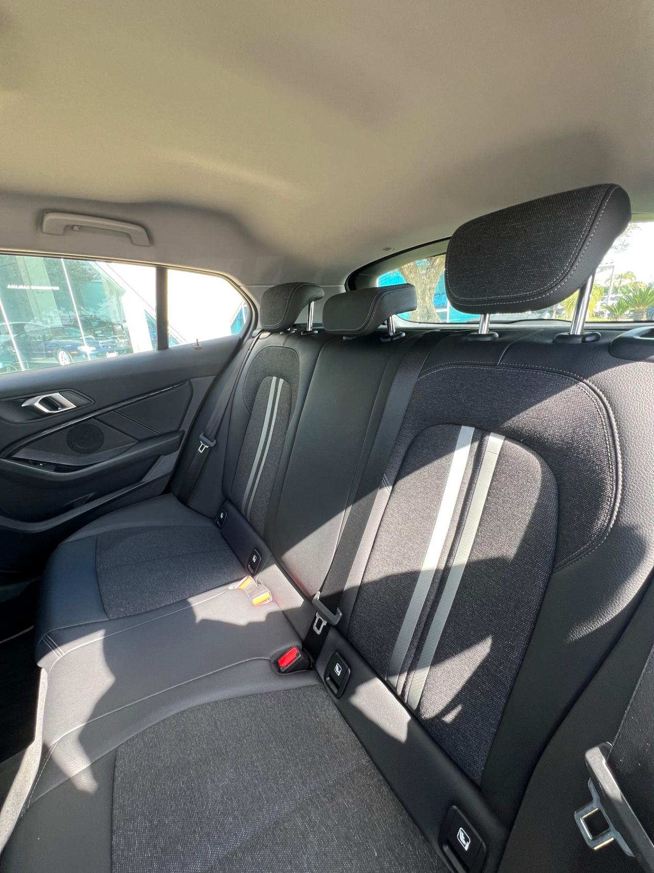 Bmw 118d Sport auto possibilità noleggio no scoring