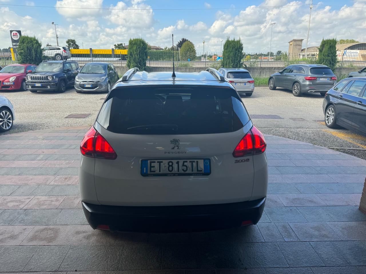 Peugeot 2008 1.2 VTi 82CV Access