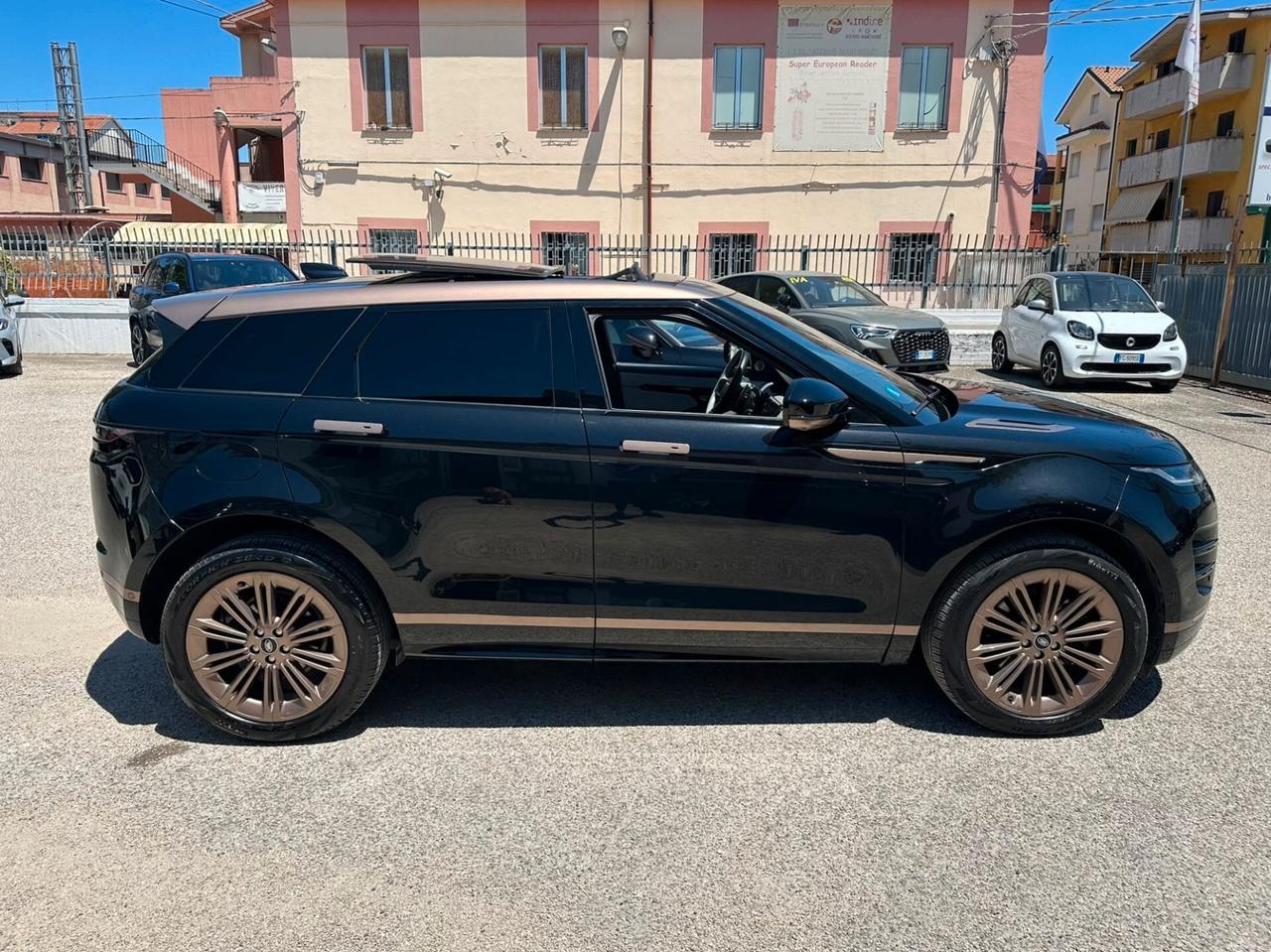 RANGE ROVER EVOQUE AUTOBIOGRAPHY 204 CV AWD - PANO - FULL - UNIPRO