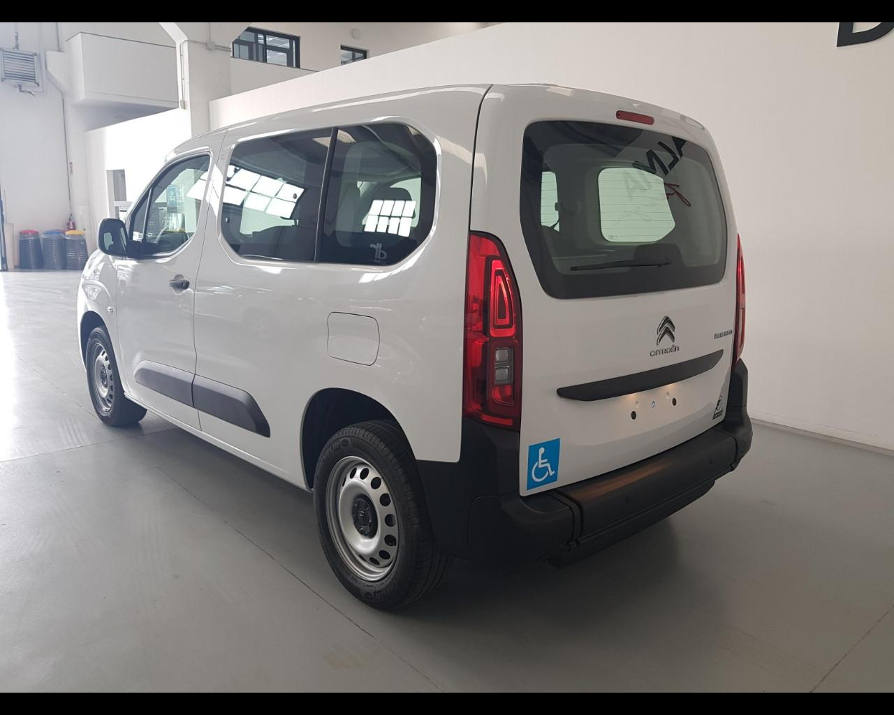 CITROEN Berlingo trasporto disabili con pedana