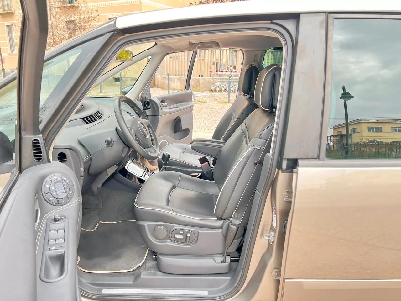 Renault Espace Grand 2.0 dCi 175cv ESM 7Posti Initiale Paris