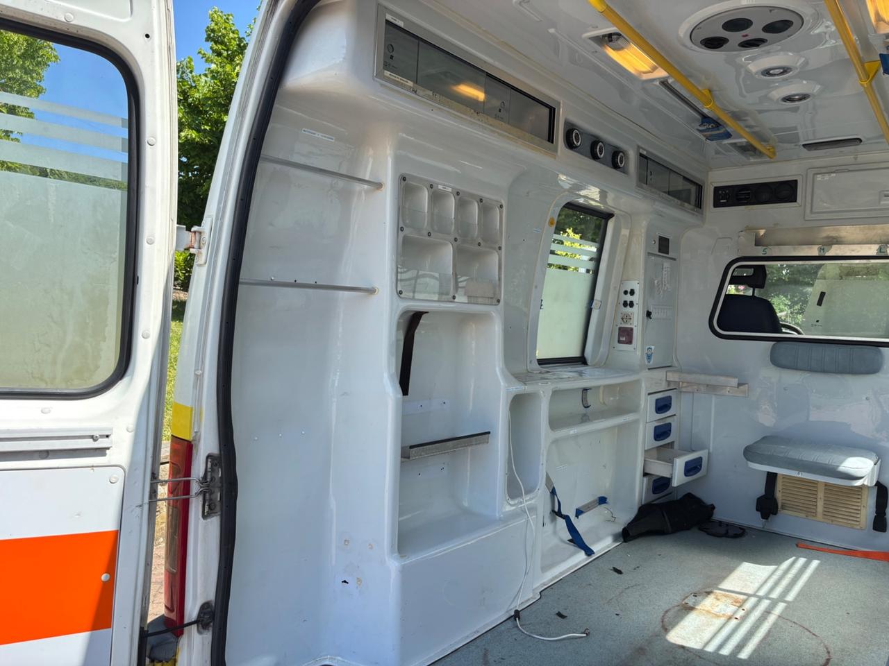 Fiat Ducato 15 2.8 JTD VETRATO