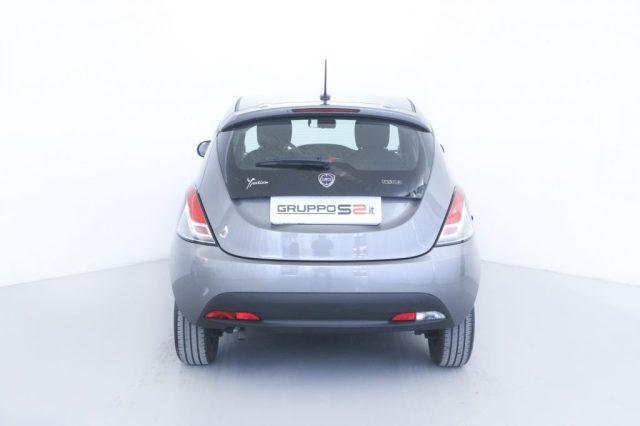 LANCIA Ypsilon 1.0 FireFly 5 porte S&S Hybrid Silver NEOPATENTATI