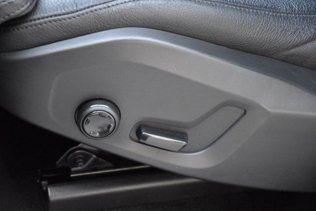 VOLVO XC60 B4 (d) AWD Geartronic Momentum *Pelle*