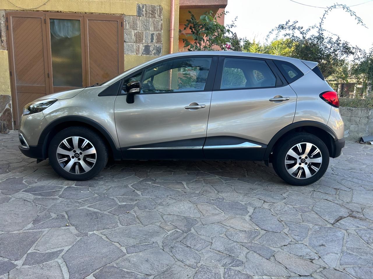 Renault Captur dCi 8V 90 CV Start&Stop Energy Iconic