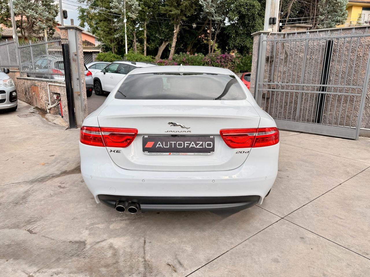 Jaguar XE 2.0 D 180 CV AWD aut. HSE