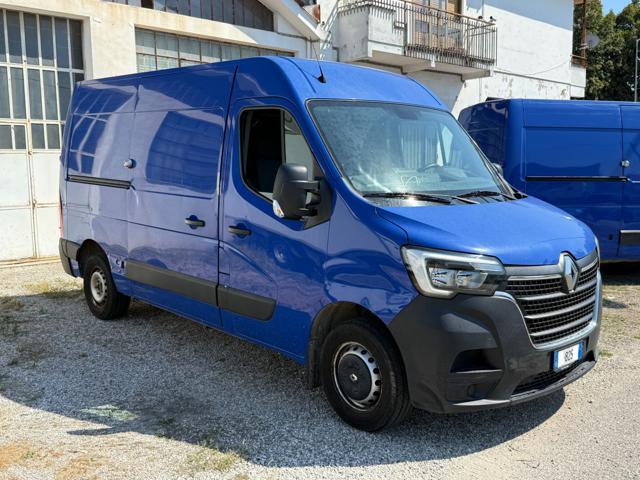 RENAULT Master T33 2.3 dCi 135 cv PASSO MEDIO