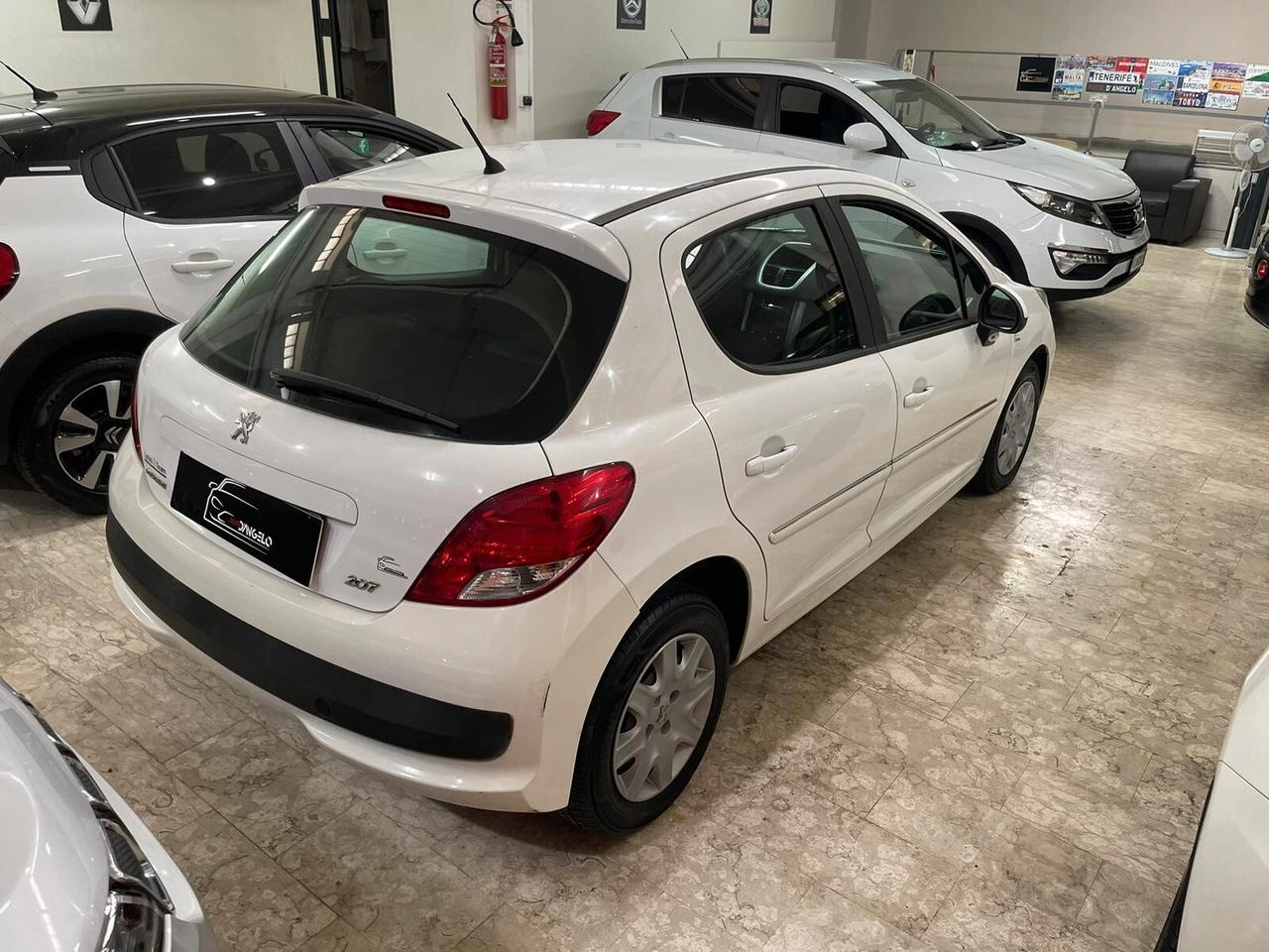 Peugeot 207 1.4 8V 75CV 5p. Active