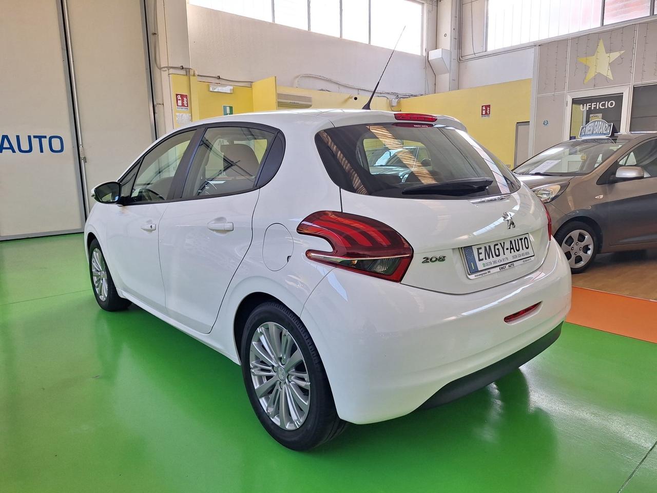 Peugeot 208 PureTech 82 5 porte Allure