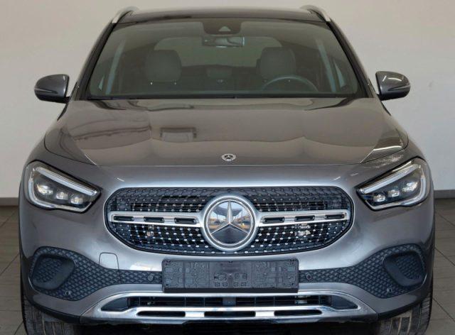 MERCEDES-BENZ GLA 200 d Automatic Sport