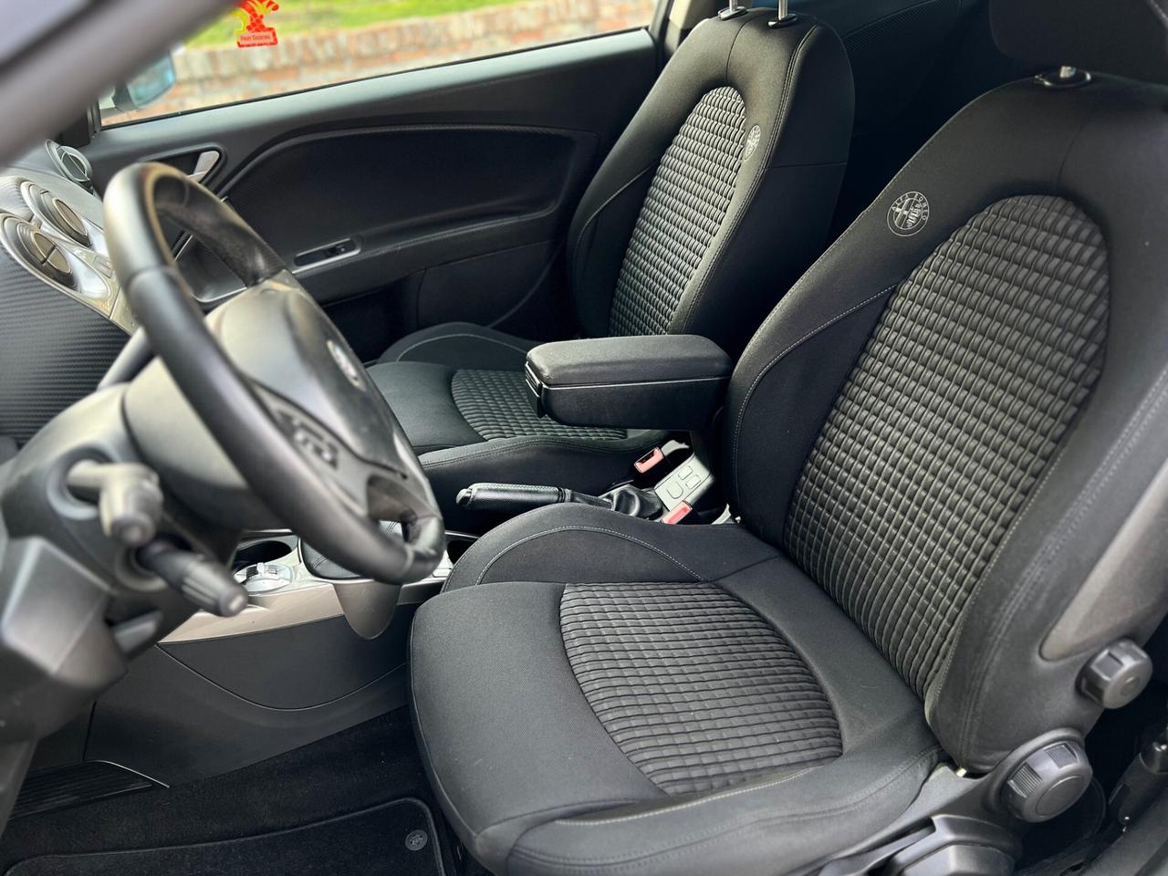 Alfa Romeo MiTo 1.4 78 CV Distinctive Sport Pack