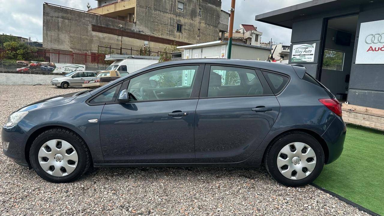Opel Astra 1.7 CDTI 110CV 5 porte Cosmo