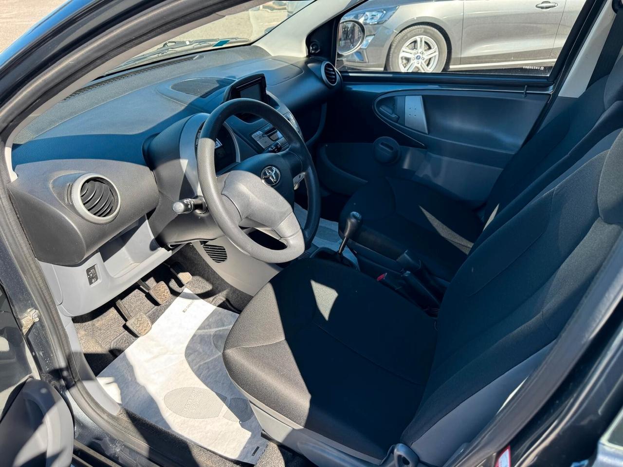 Toyota Aygo 1.0 VVT-I 5P NAVI BLUETOOTH 2011