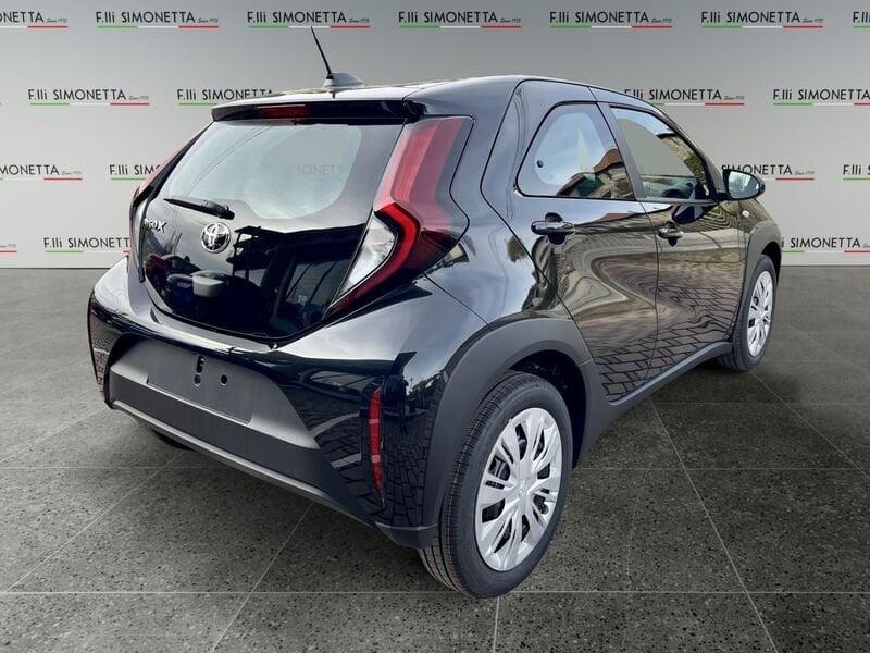 Toyota Aygo X 1.0 Active 72cv - KM0