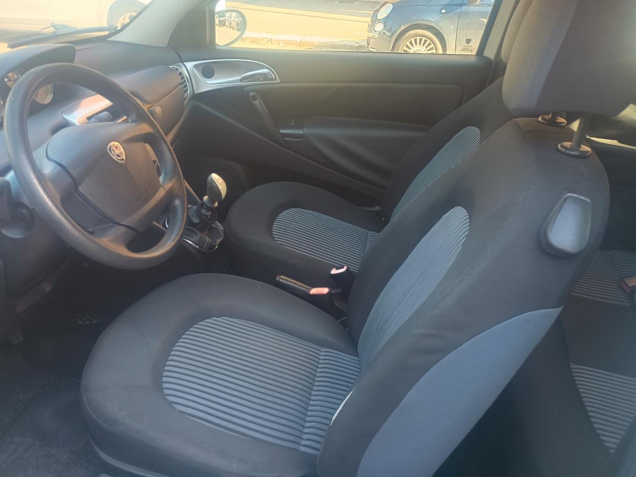 Lancia Ypsilon 1.2 Oro