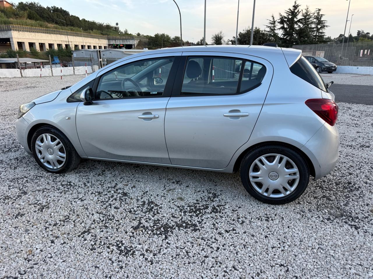 Opel Corsa 1.4 90CV GPL Tech 5 porte