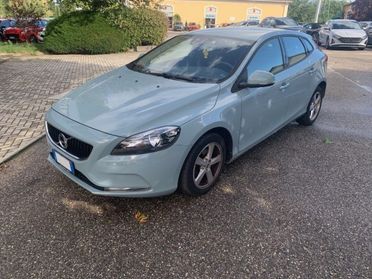 VOLVO V40 D2 Business