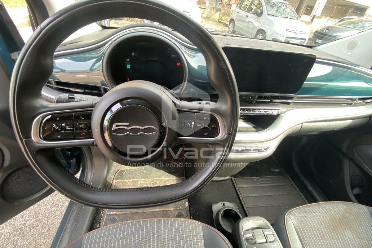 FIAT 500e 3+1 42 kWh Icon