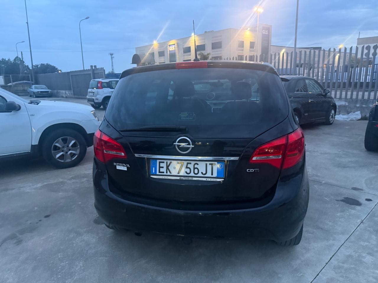 Opel Meriva 1.7 CDTI 110CV b-color