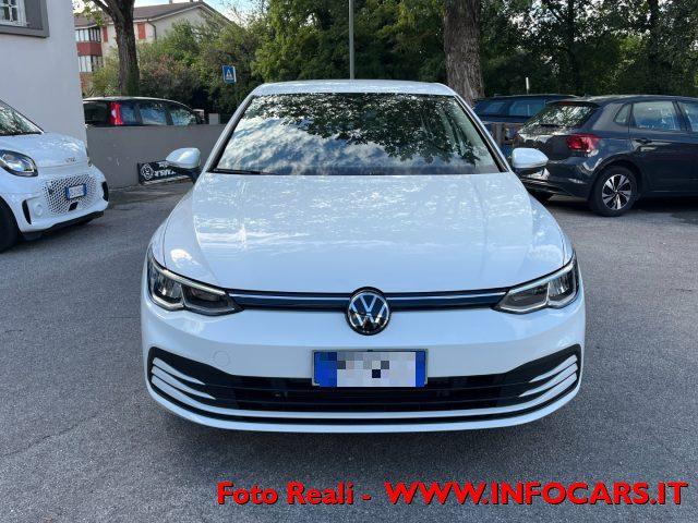 VOLKSWAGEN Golf 1.0 eTSI MHEV EVO DSG Life - PROMO!