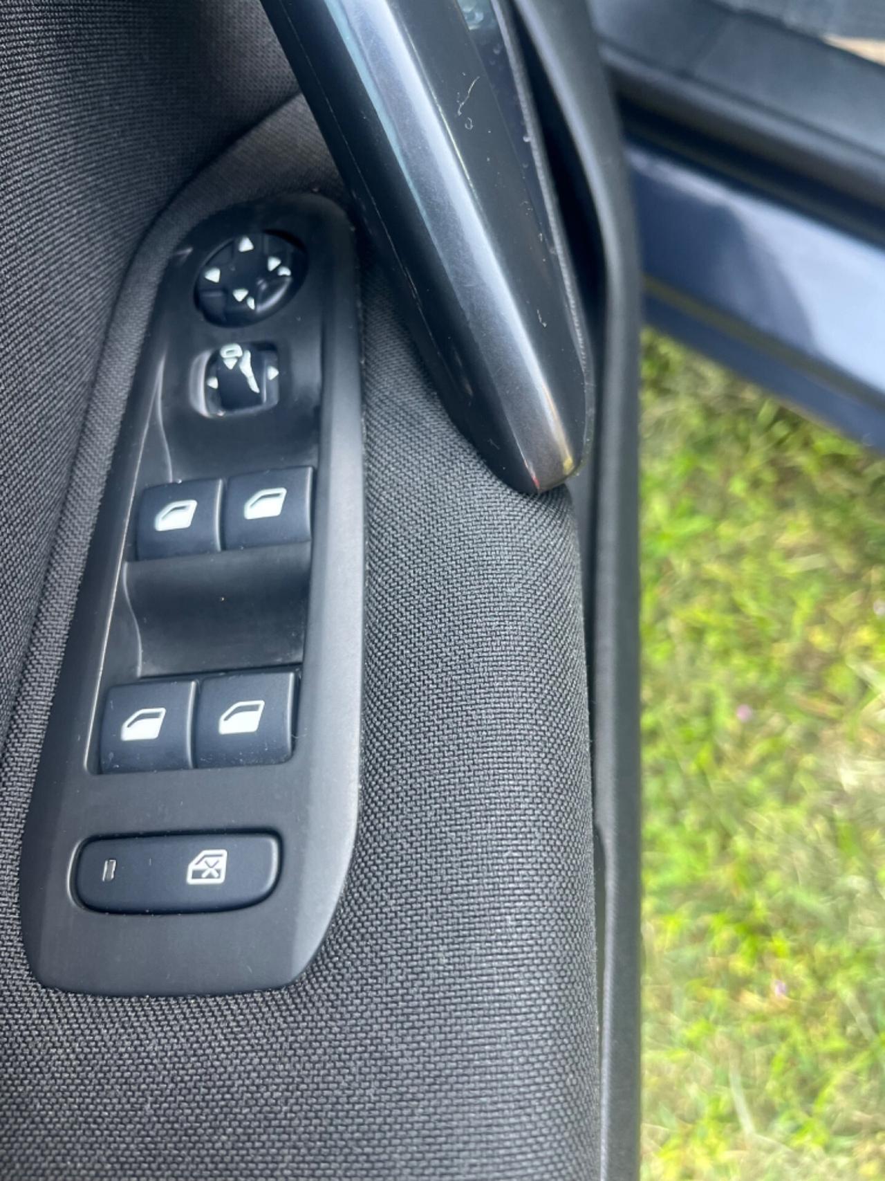 Peugeot 308 BlueHDi 100 S&S Active