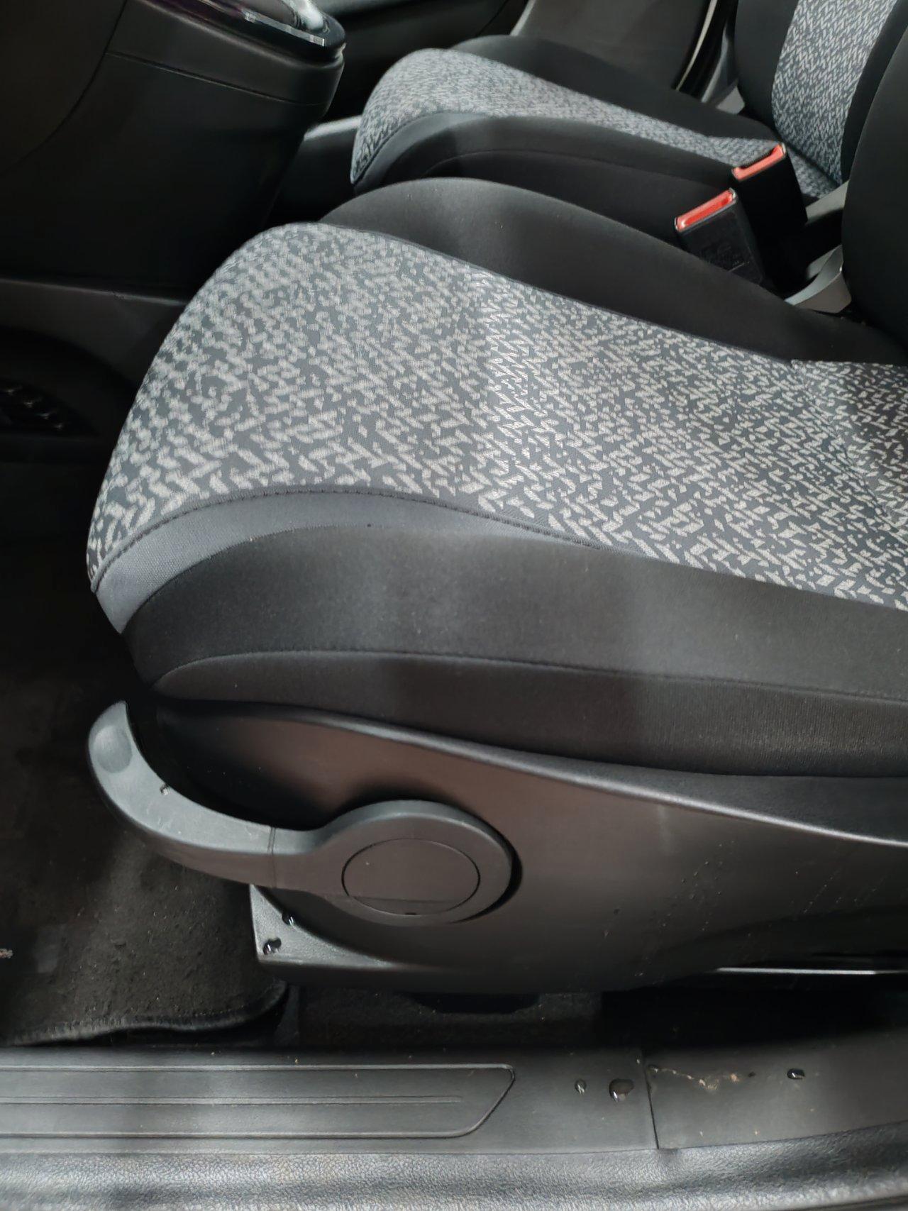 Lancia Ypsilon 1.0 hybrid Silver 5 POSTI
