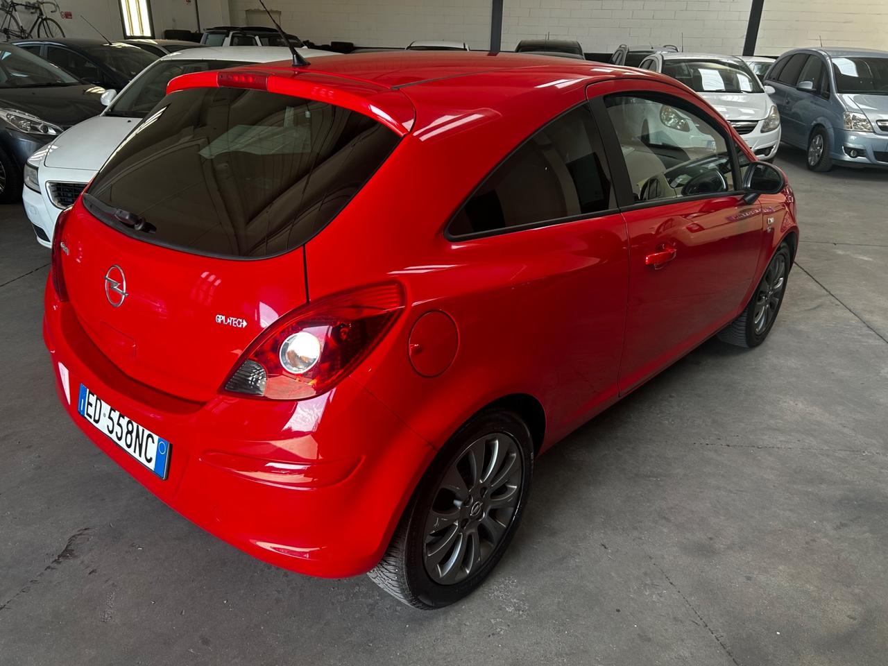 Opel Corsa 1200 GPL 2030 neopatentati