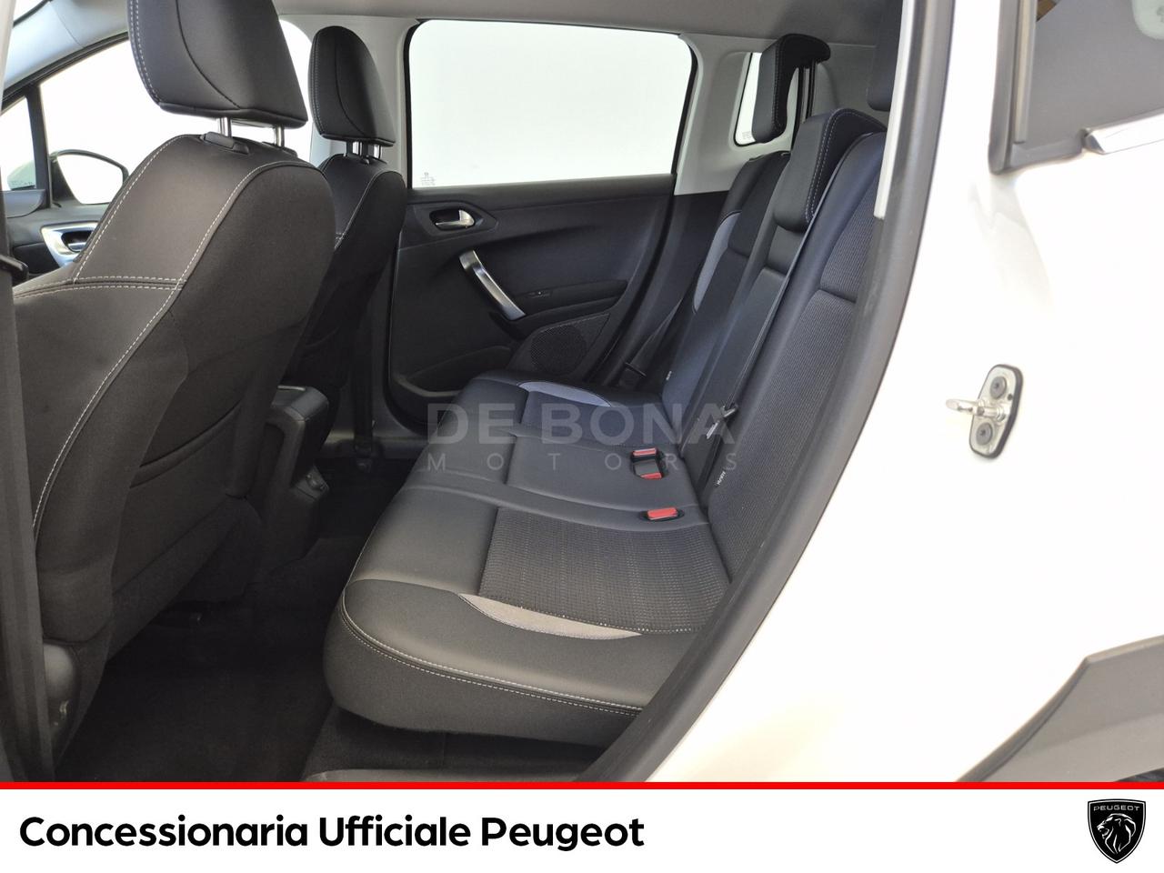 Peugeot 2008 1.6 bluehdi black matt 100cv my17