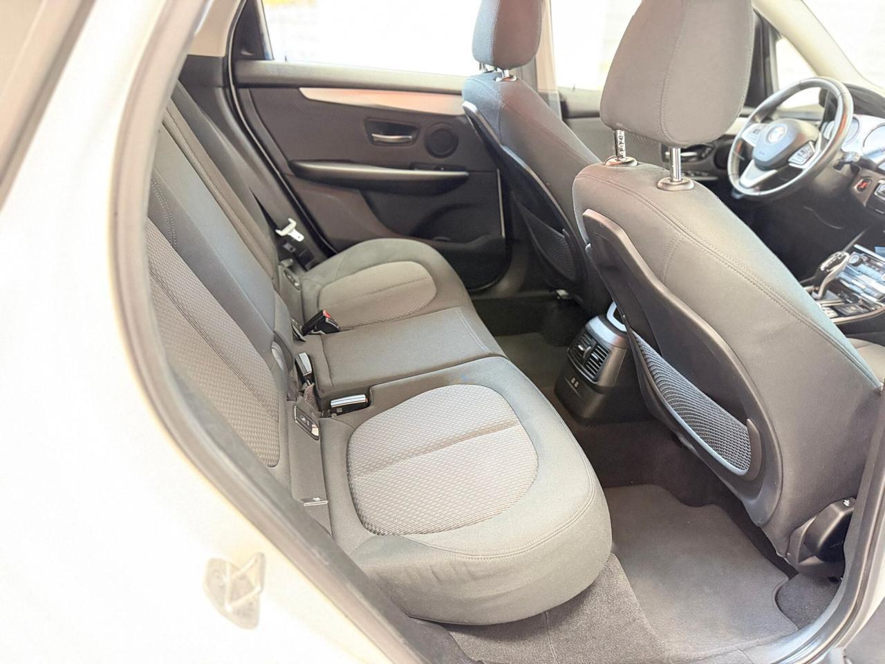 Bmw 2er Active Tourer 220d Luxury aut.