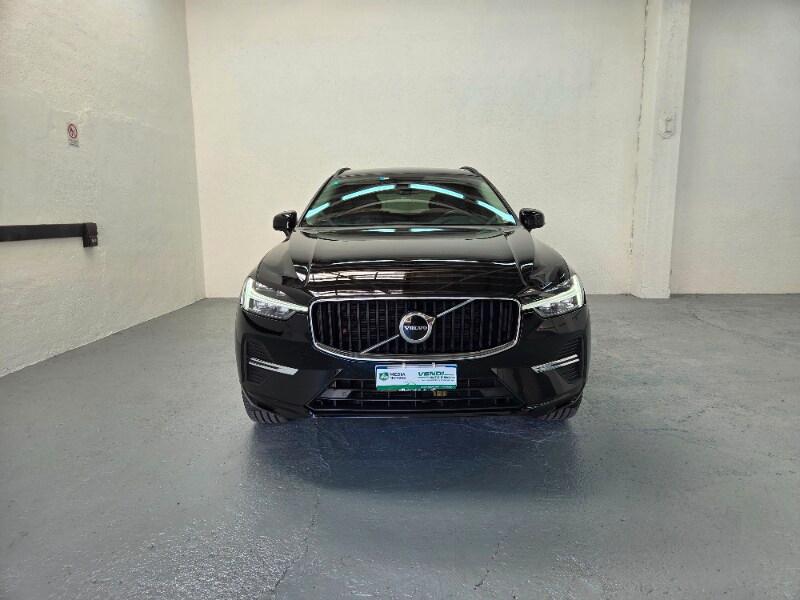 VOLVO XC60 (2017-->) XC60 B4 automatico Essential