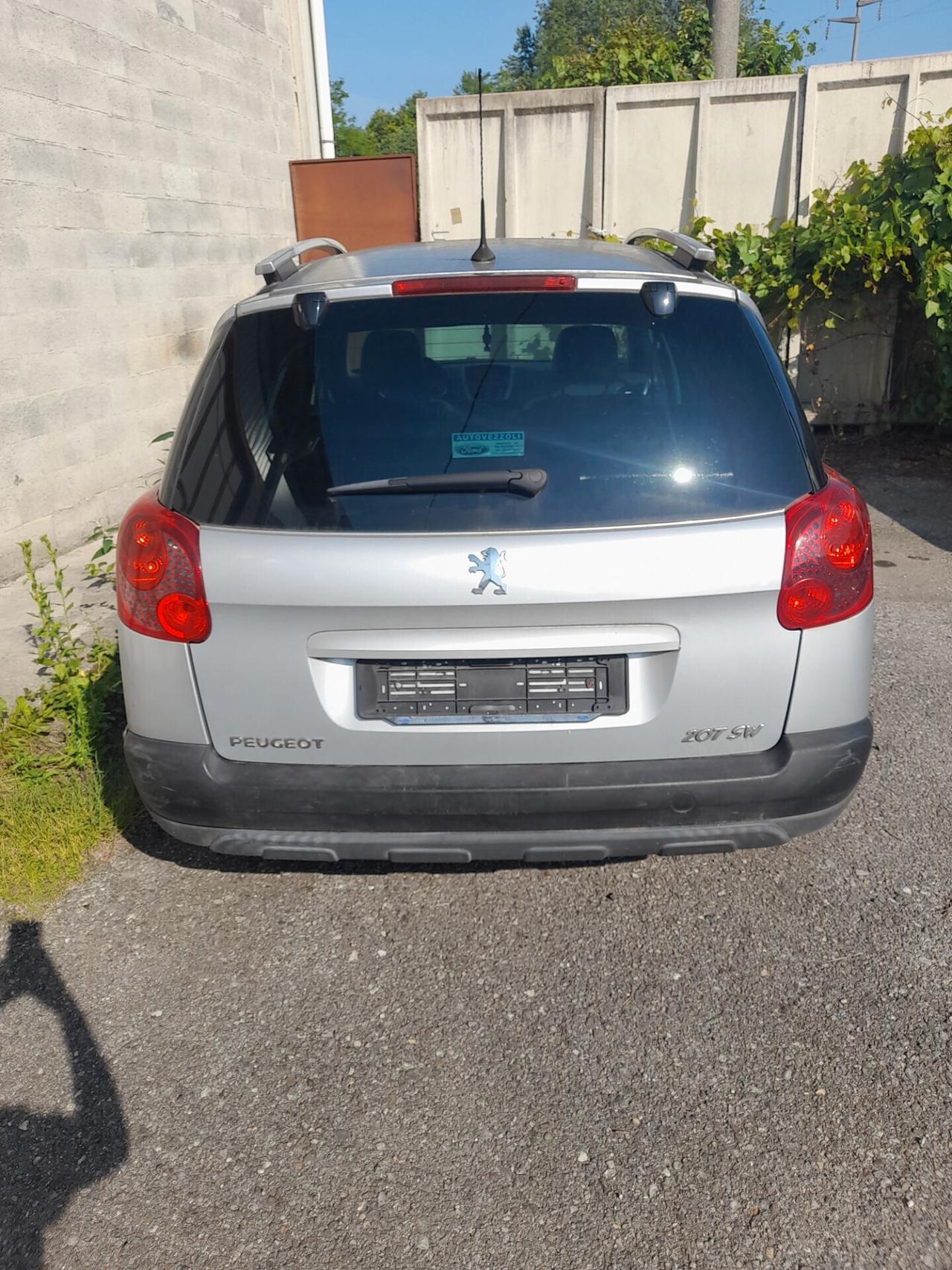 Peugeot 207 1.6 HDi 90CV SW ONE Line radiata