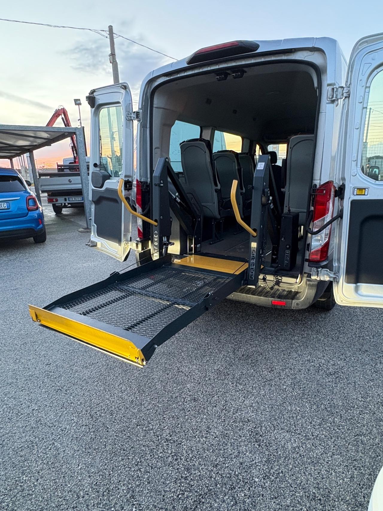 Ford Transit 2.0cc 130CV 9 posti trasporto disabili