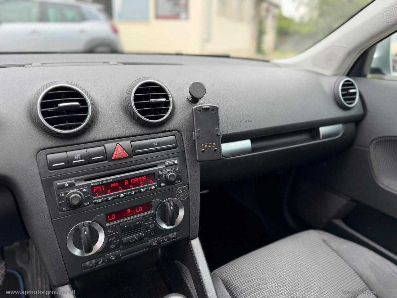 AUDI A3 SPB 2.0 16V TDI Ambiente