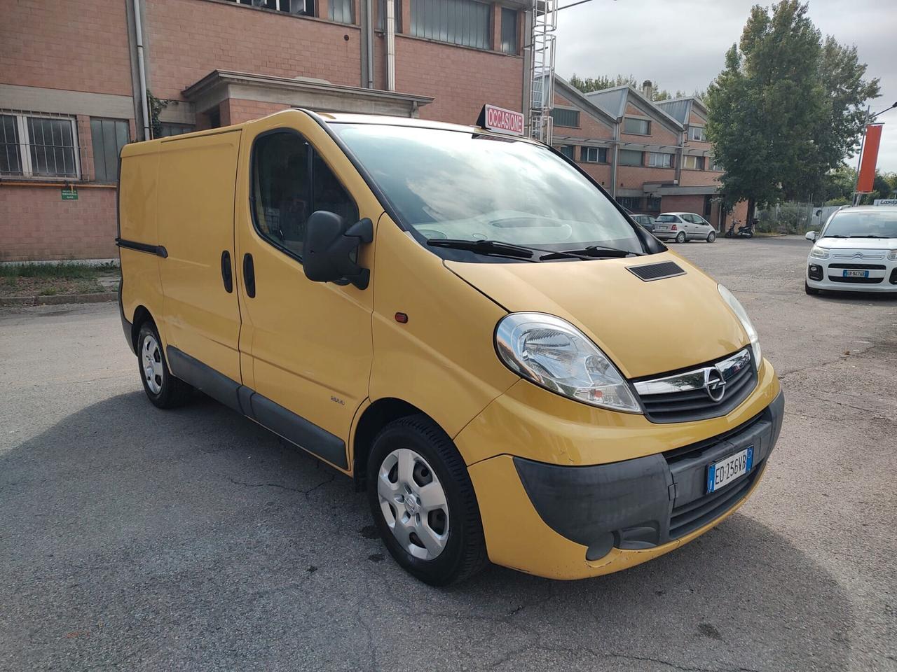 Opel Vivaro 29 2.5 CDTI PC-TA Furgone Fap OK NEOPATENTATI
