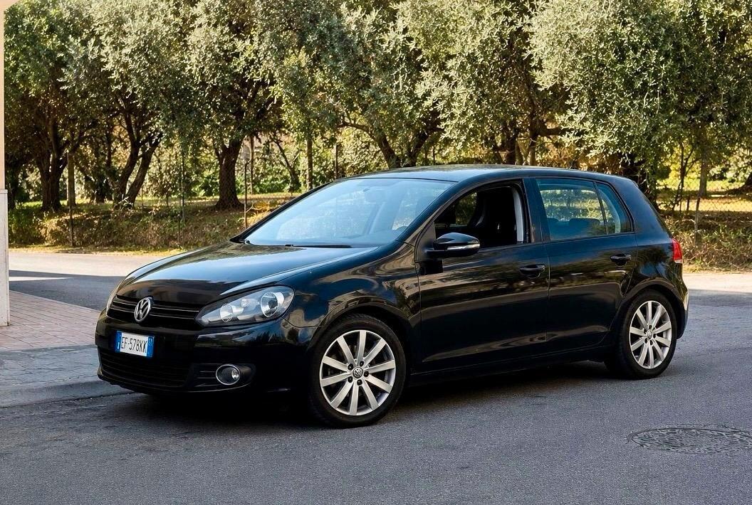 Volkswagen Golf VI 1.6 TDI 5p. Highline 105CV XENON / TOUCH