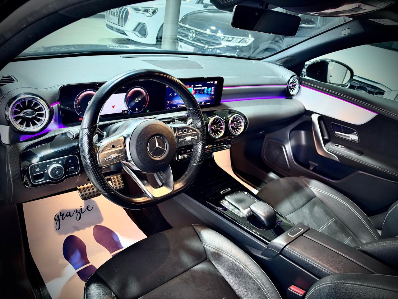 Mercedes-Benz A 180 d 116CV Premium AMG Night Edition