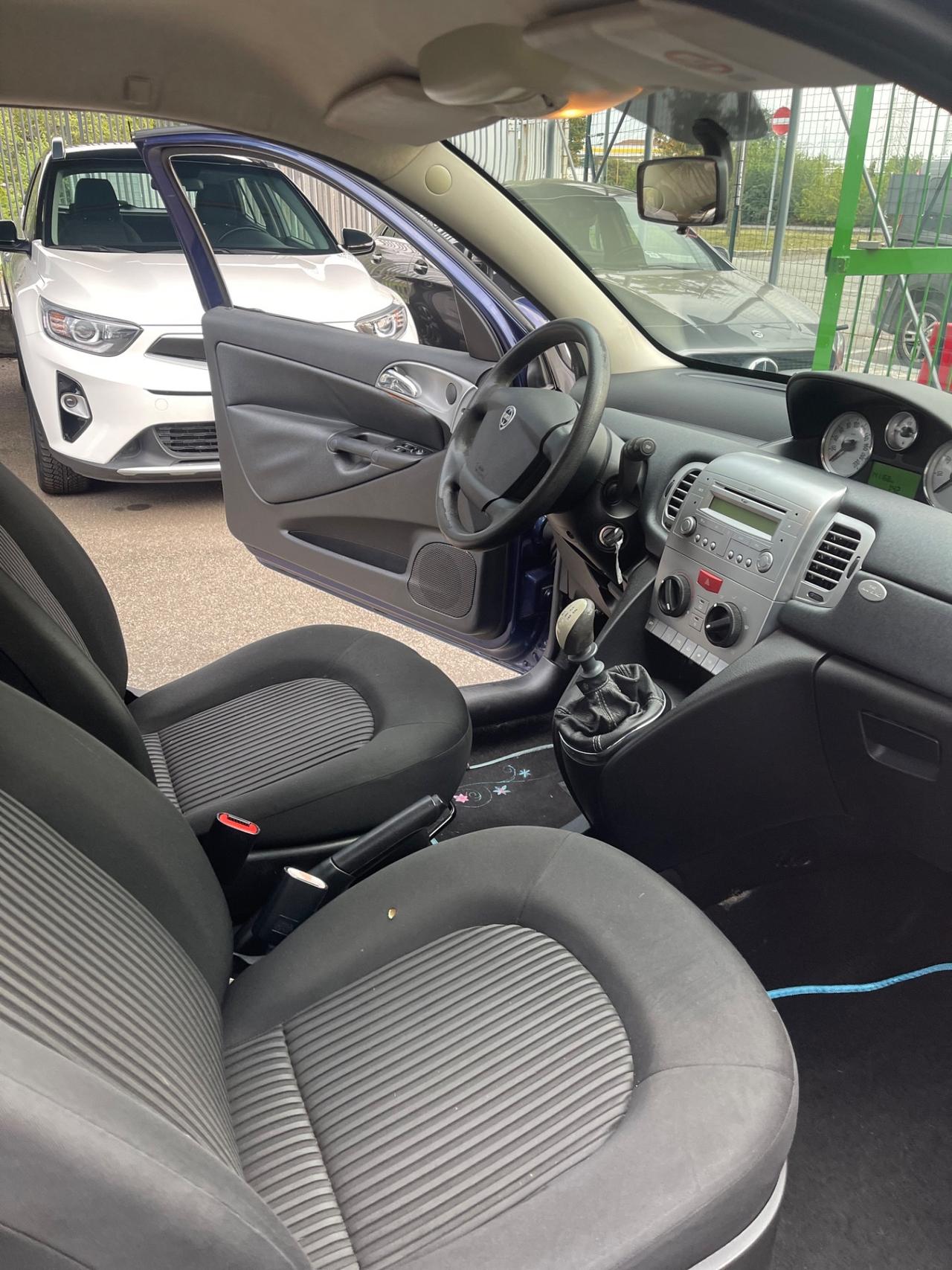 Lancia Ypsilon 1.4 Argento Ecochic GPL