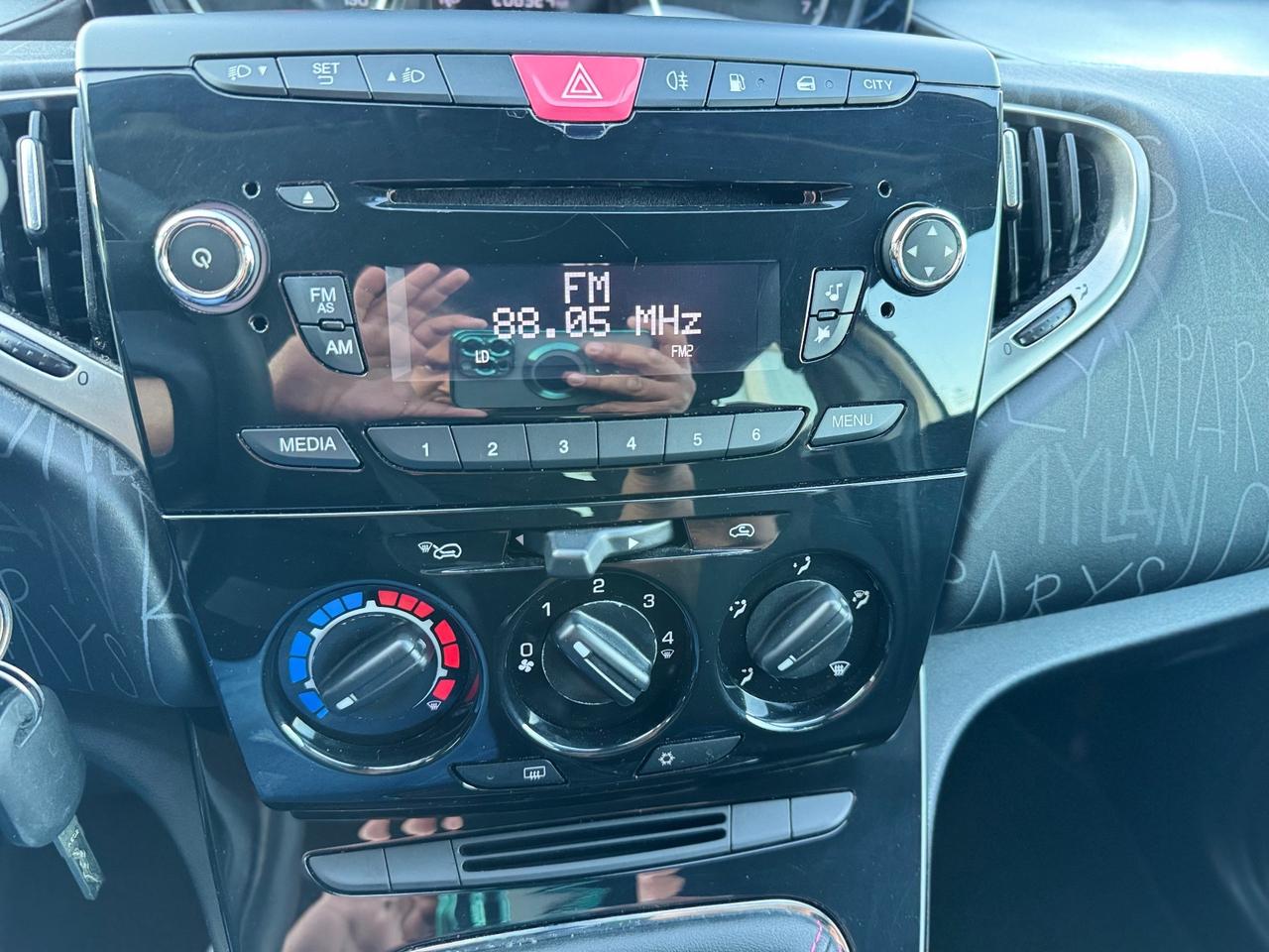 Lancia Ypsilon 1.2 GPL Ecochic Elefantino 2014